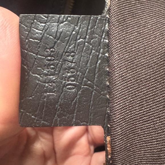 Authentic Gucci Beige and Dark Brown bag - Picture 14 of 15